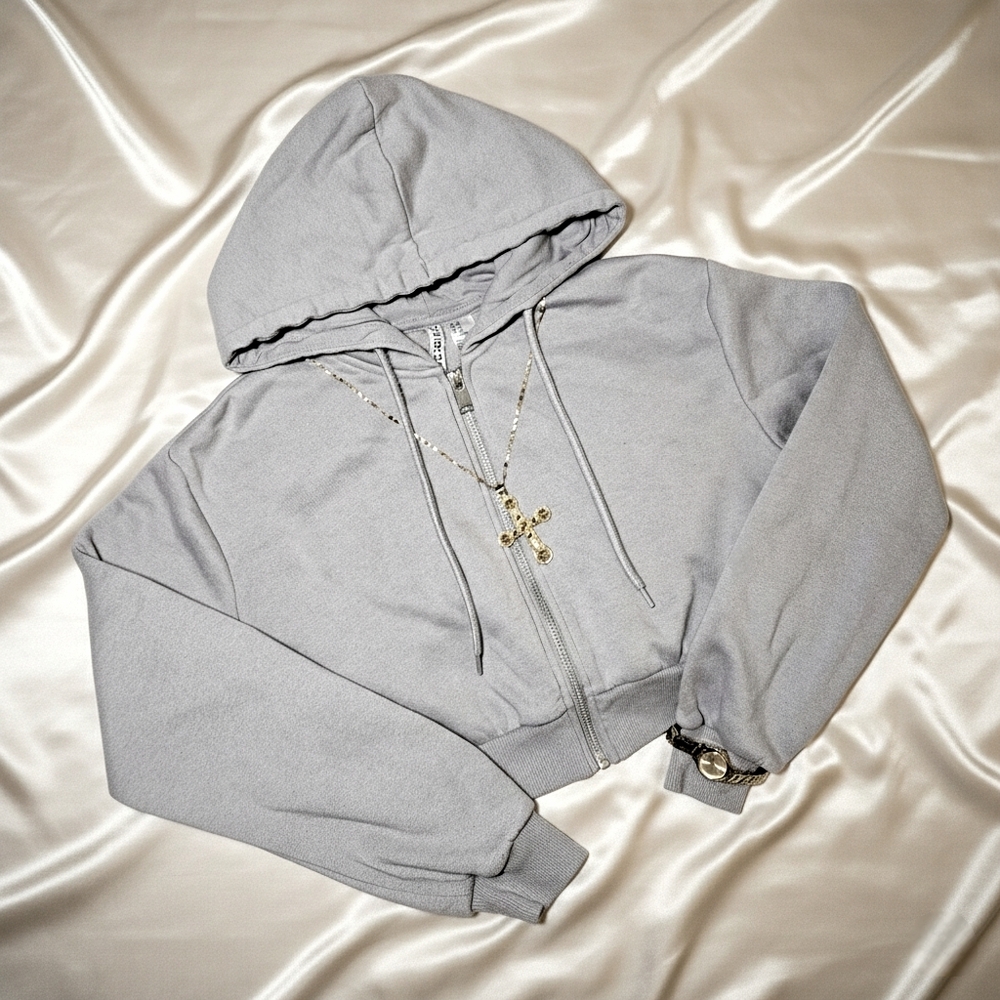 H&M Divided Light Gray Cropped Zip-through Hoodie - Picture 2 of 8